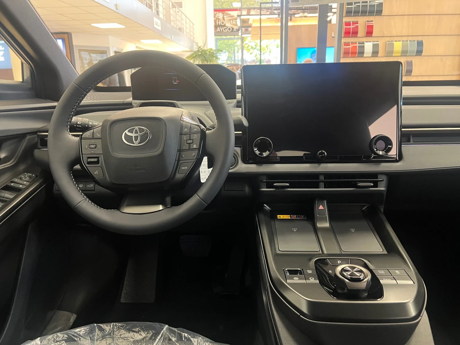 Toyota bZ4X FWD EXECUTIVE 73.1kWh | Mobile.bg � ����������� 8