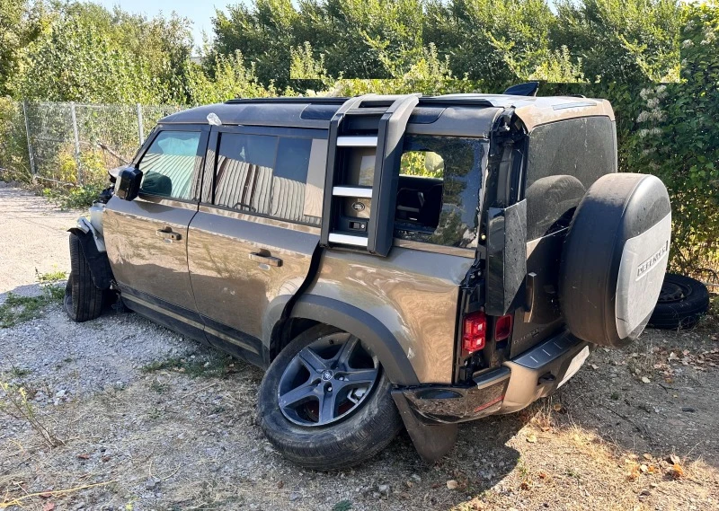 Land Rover Defender 3.0i,400кс.,БЕНЗИН-ХИБРИД,2022г.,Евро 6D,АВТОМАТИК, снимка 1 - Автомобили и джипове - 42813292