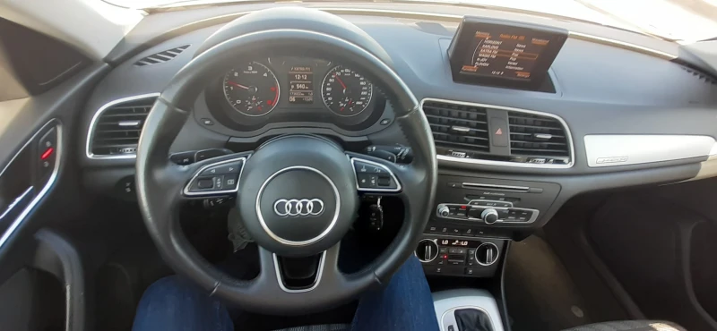 Audi Q3 2.0 TDI 4X4-УНИКАТ, снимка 16 - Автомобили и джипове - 50261540