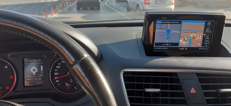 Audi Q3 2.0 TDI 4X4-УНИКАТ, снимка 14 - Автомобили и джипове - 50261540