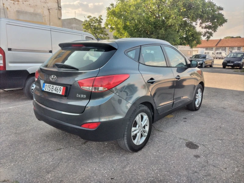 Hyundai IX35 2.0 газ , снимка 3 - Автомобили и джипове - 50693599