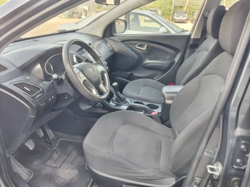 Hyundai IX35 2.0 газ , снимка 5 - Автомобили и джипове - 50693599