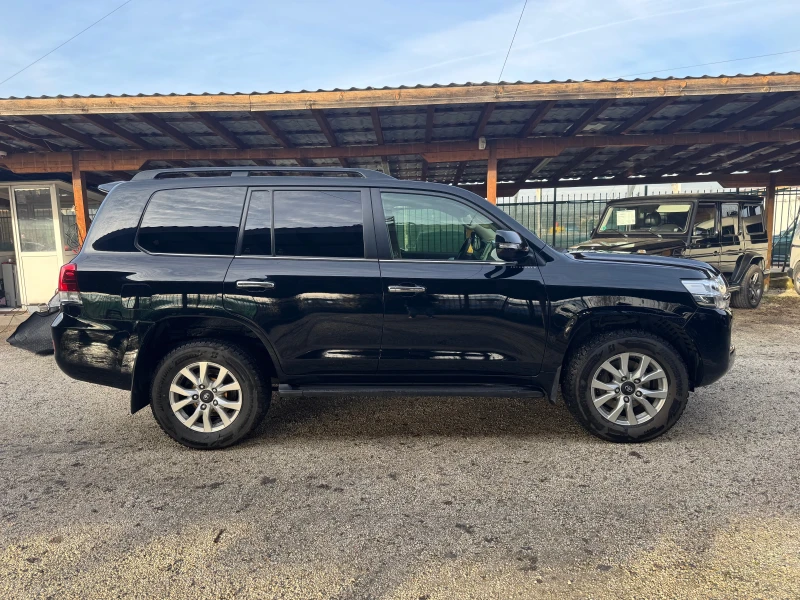 Toyota Land cruiser 200, 6+ 1, УНИКАТ, снимка 2 - Автомобили и джипове - 52729082