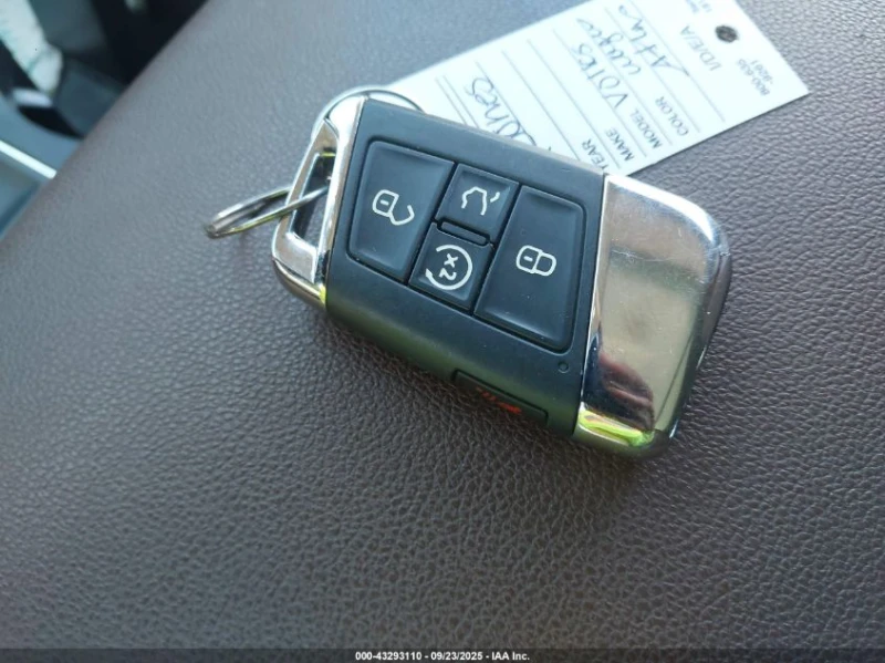 VW Atlas 3.6L V-6 DI, DOHC, VVT, 276HP Front Wheel Drive, снимка 3 - Автомобили и джипове - 53052157