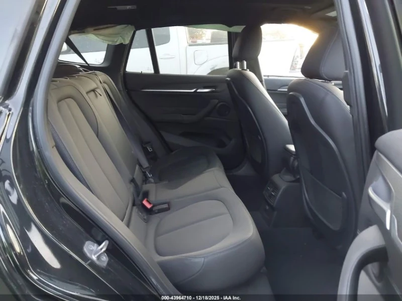 BMW X1 2.0L I-4 DI, DOHC, VVT, TURBO, 228HP All Wheel, снимка 13 - Автомобили и джипове - 53497699