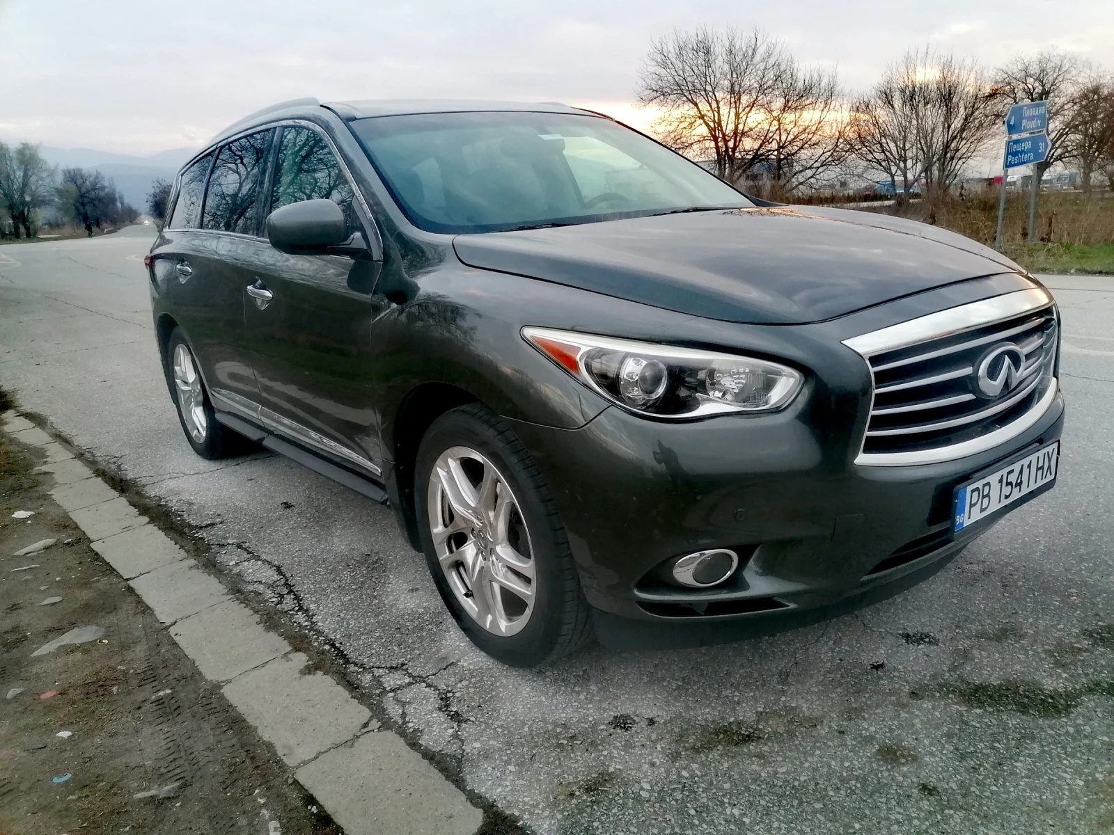 Infiniti QX60 3.5 V6 AWD 7 местен - изображение 3