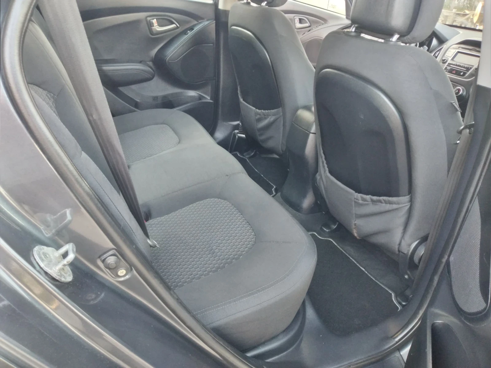 Hyundai IX35 2.0 газ 4?4 - изображение 8