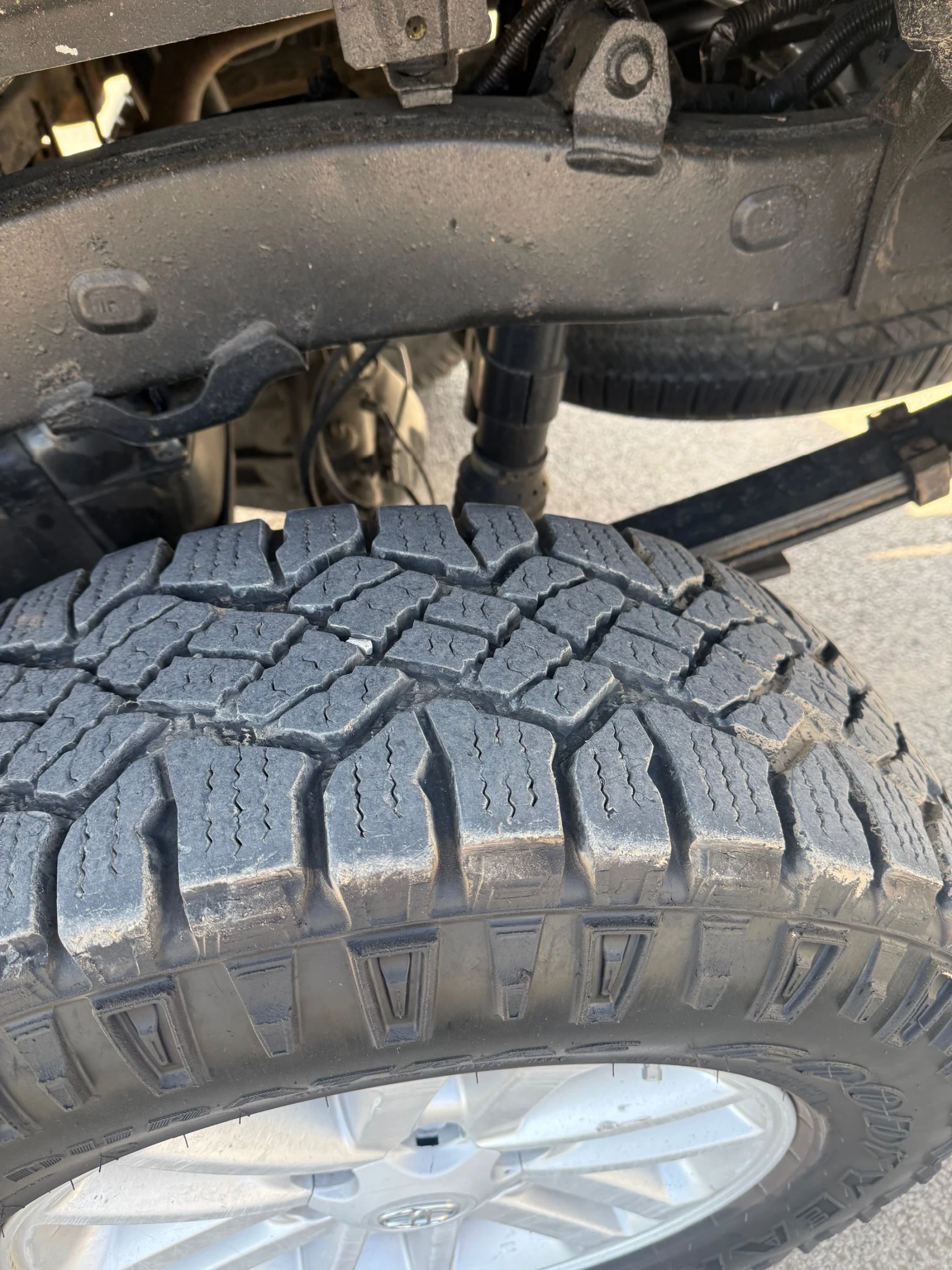 Toyota Hilux 3.0d4d 171ps, снимка 14 - Автомобили и джипове - 53713174