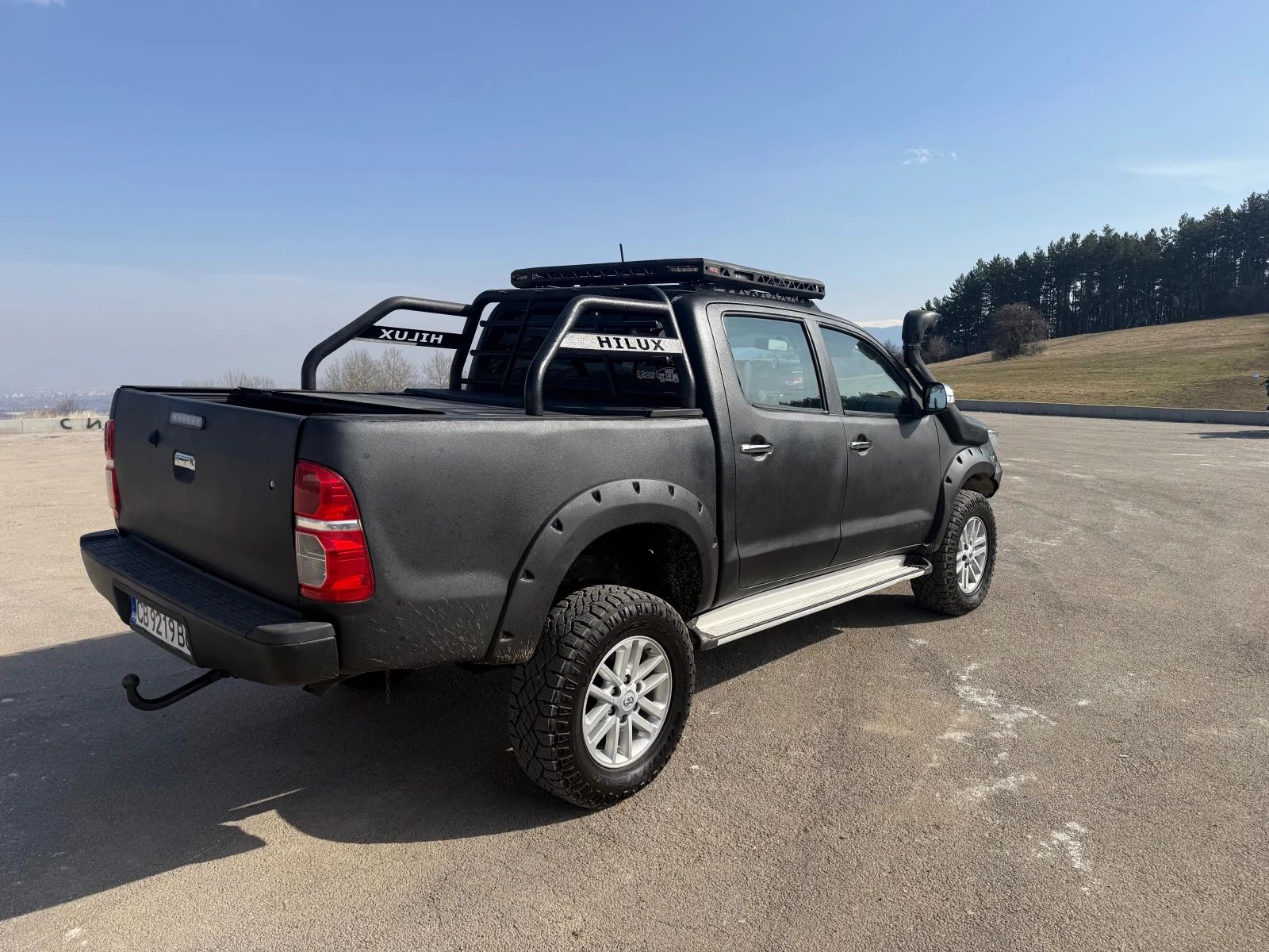 Toyota Hilux 3.0d4d 171ps - изображение 6