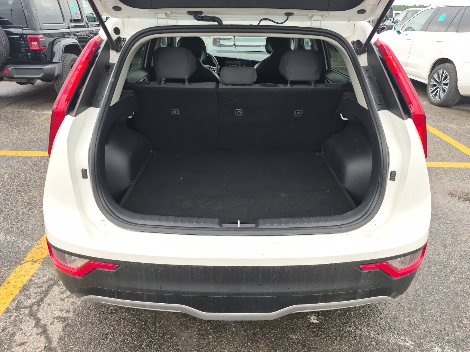 Kia Niro * EV* PREMIUM* , снимка 8 - Автомобили и джипове - 55404267