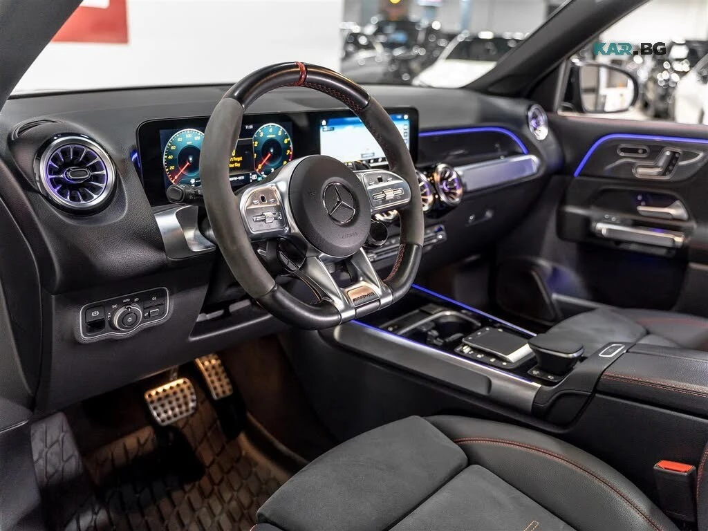 Mercedes-Benz GLB 4MATIC | Carbon | Alcantara, снимка 5 - Автомобили и джипове - 56073555