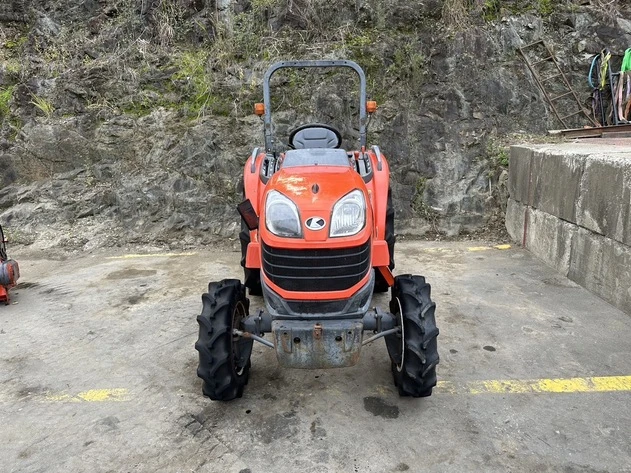 Трактор Kubota Т 245, снимка 4 - Селскостопанска техника - 47996785