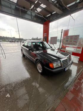 Mercedes-Benz 124 E 200, снимка 1