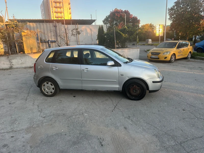 VW Polo 1.4 / 75 ph, снимка 9 - Автомобили и джипове - 47760258