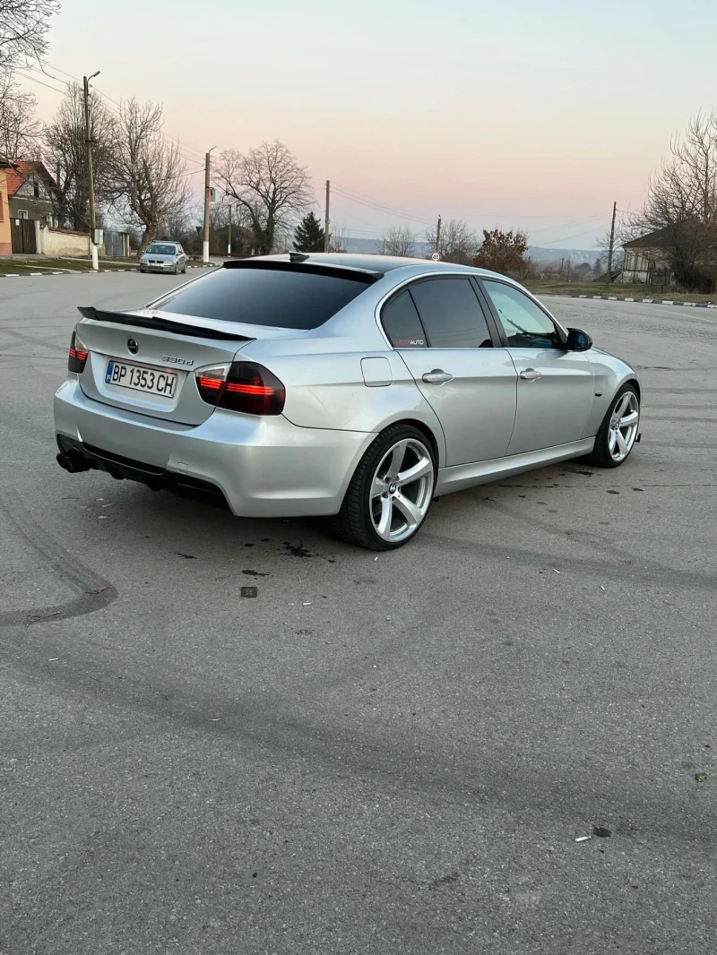 BMW 330, снимка 4 - Автомобили и джипове - 49088353