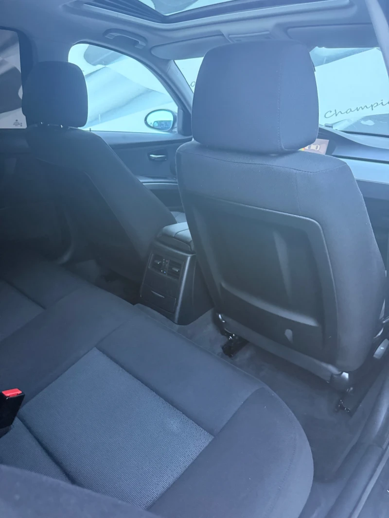 BMW 318 Като нова, снимка 12 - Автомобили и джипове - 51423959