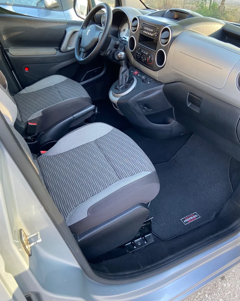 Peugeot Partner 1.6i, снимка 5 - Автомобили и джипове - 52824518