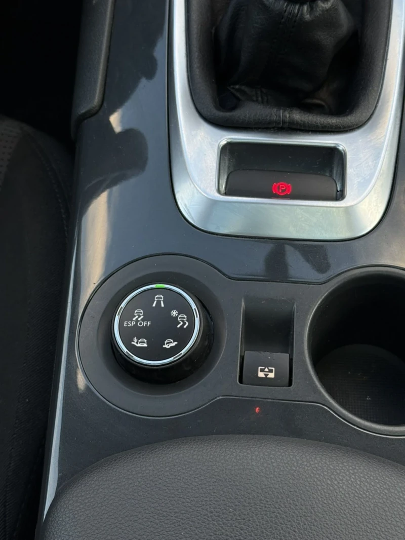 Peugeot 3008 1.6HDI, снимка 16 - Автомобили и джипове - 52160189