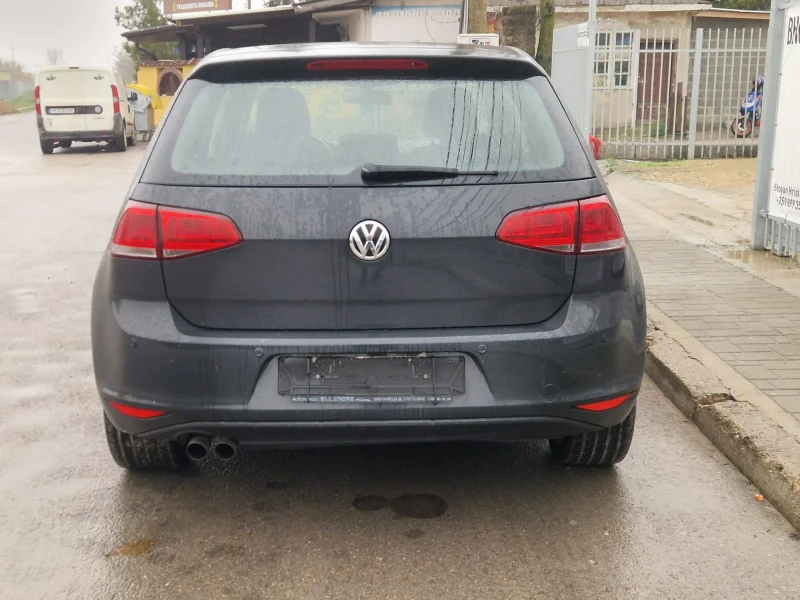 VW Golf 1.4I, снимка 5 - Автомобили и джипове - 52361805