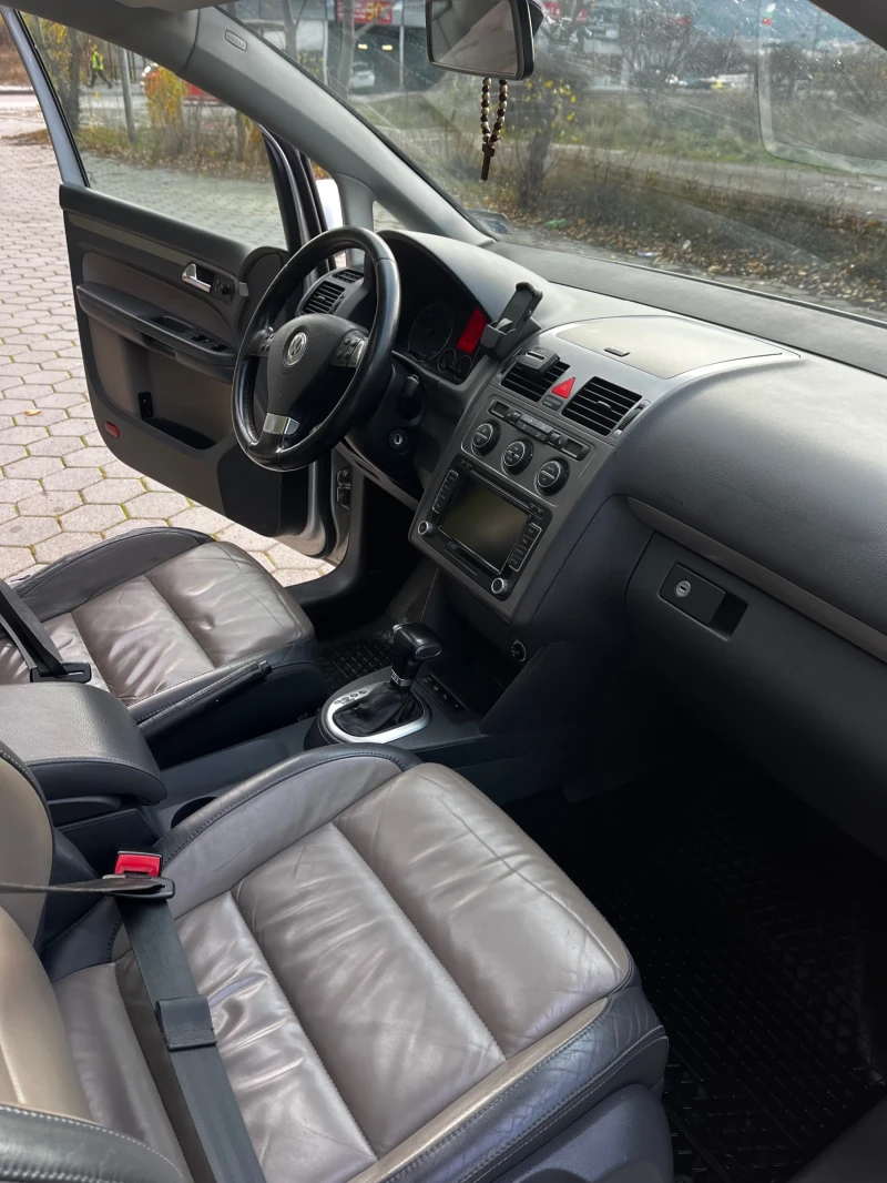 VW Touran 2.0 TDI 170 к.с., снимка 6 - Автомобили и джипове - 52482743