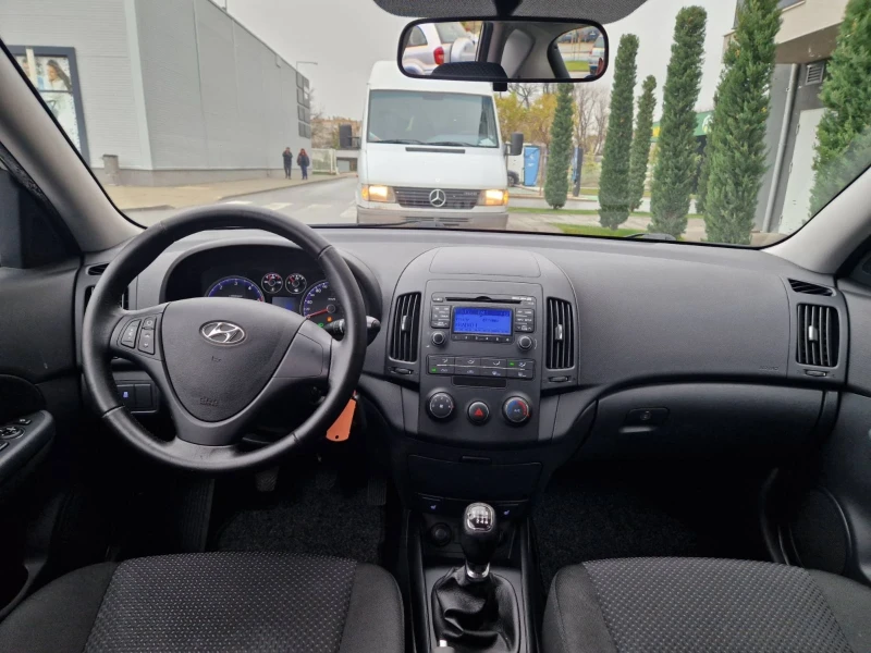 Hyundai I30 1.6 / 90 к.с, снимка 11 - Автомобили и джипове - 52581842