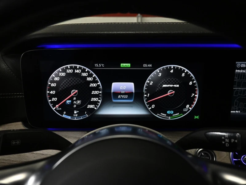 Mercedes-Benz CLS 63 AMG HUD 360CAM Massage * АВТОФИНАНСИРАНЕ, снимка 16 - Автомобили и джипове - 52727679