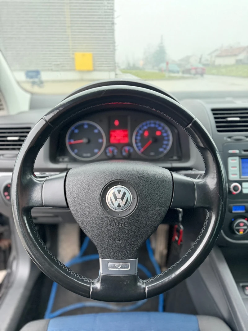 VW Golf, снимка 6 - Автомобили и джипове - 53055689