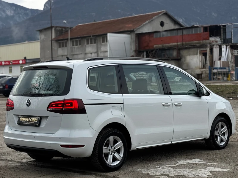 VW Sharan 2.0TDI/FACELIFT/ДИСТРОНИК, снимка 5 - Автомобили и джипове - 53267811