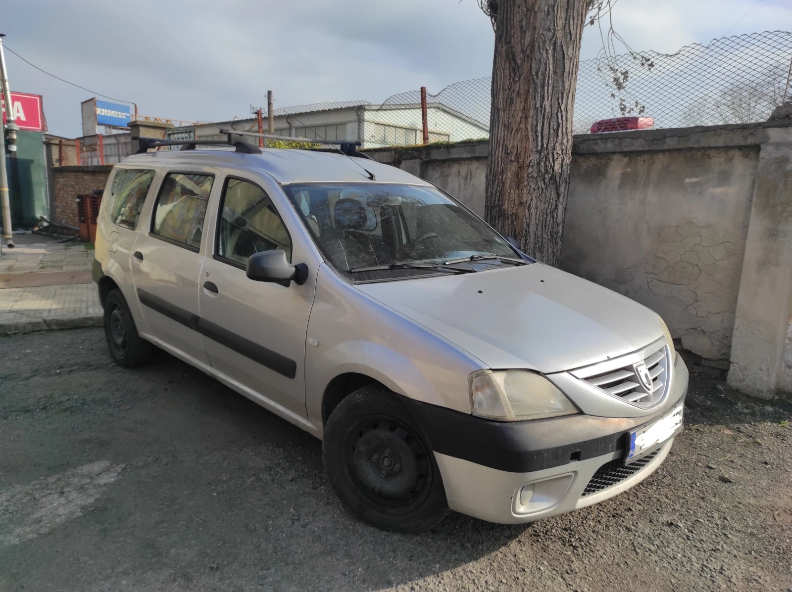 Dacia Logan, снимка 1