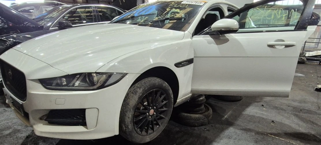Jaguar XE XE.2.0 �  �����  | Mobile.bg � ����������� 10