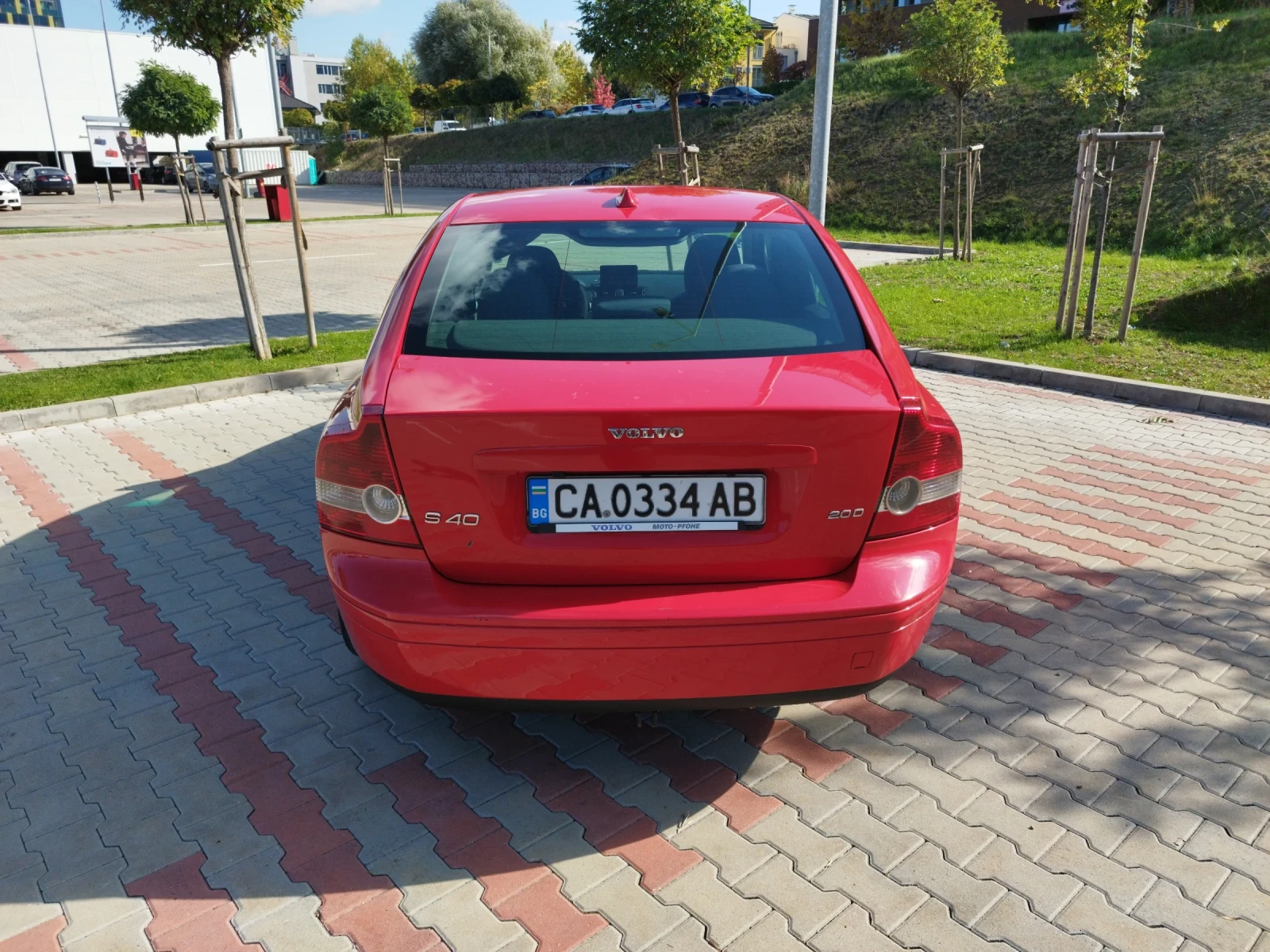 Volvo S40 2.0 D - изображение 4