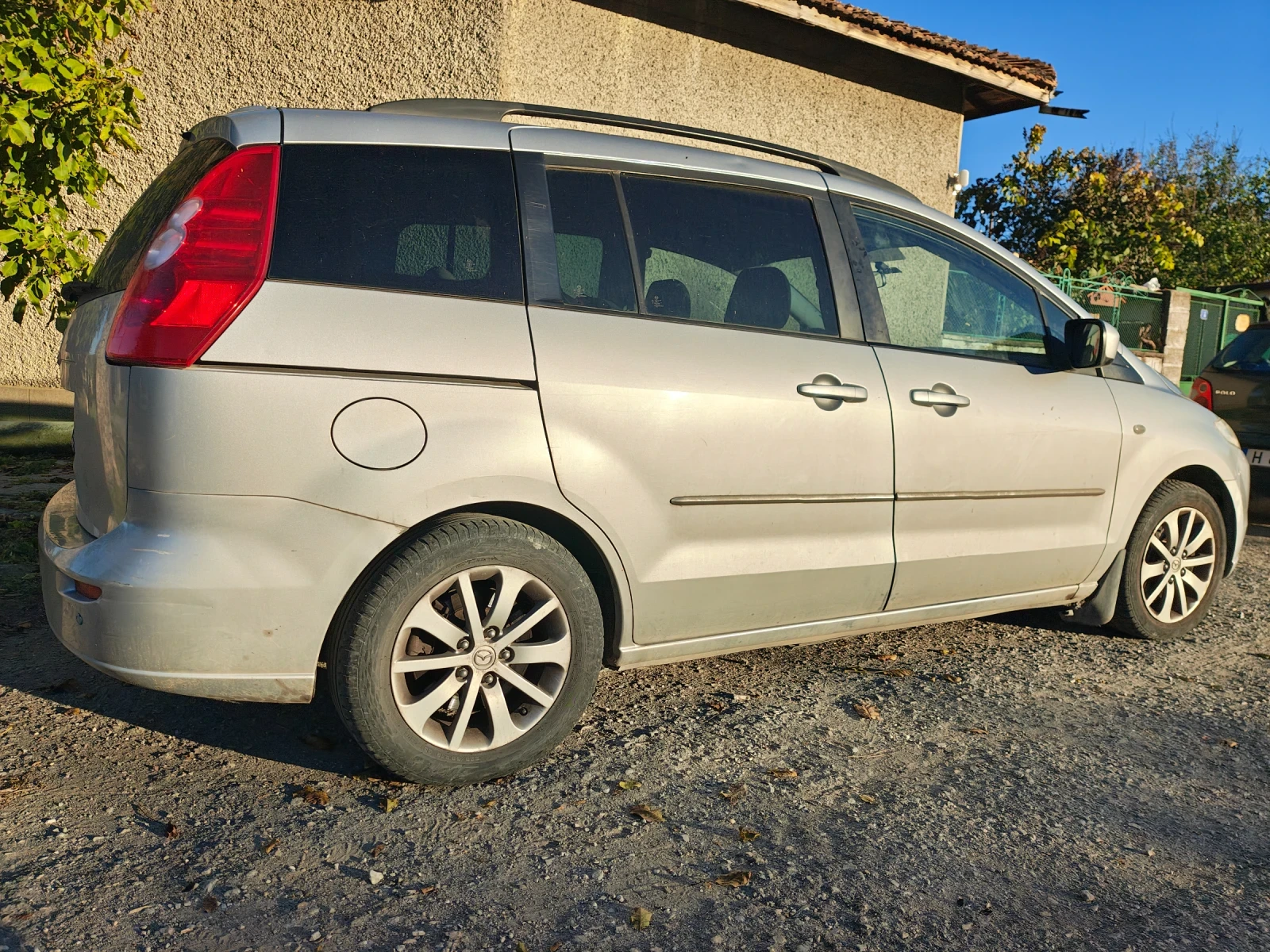 Mazda 5 2.0 6+ 1 - изображение 3