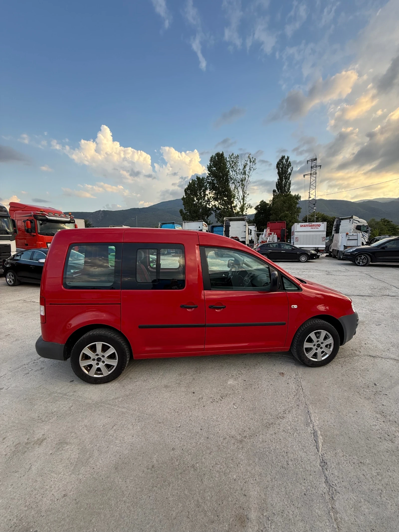 VW Caddy LIFE  / МЕТАН - изображение 3