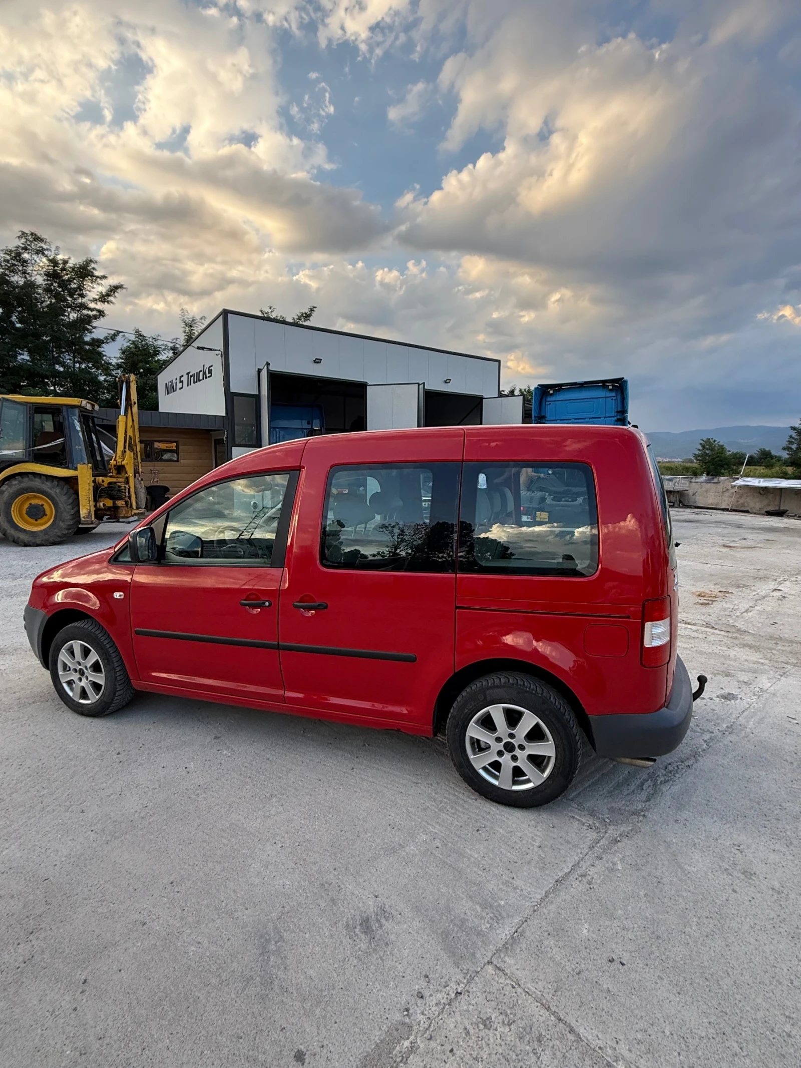 VW Caddy LIFE  / МЕТАН - изображение 7