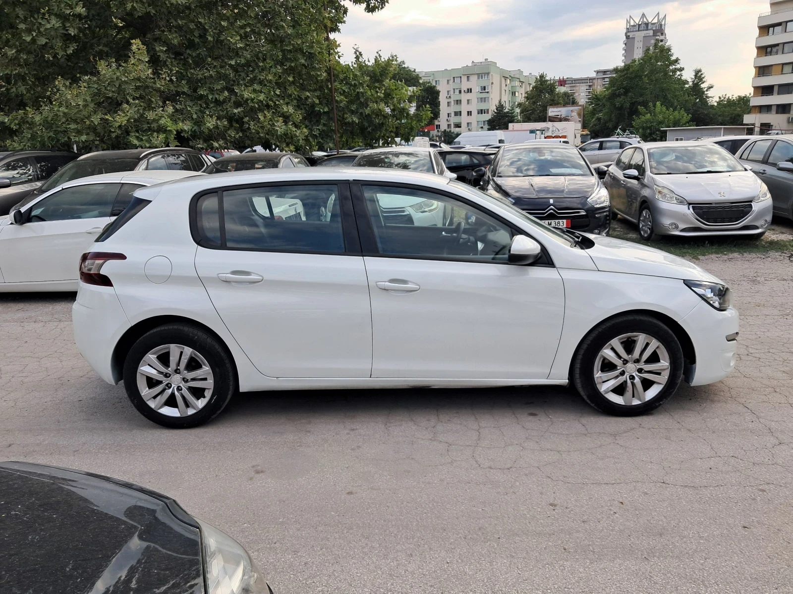 Peugeot 308 16  120  | Mobile.bg   11