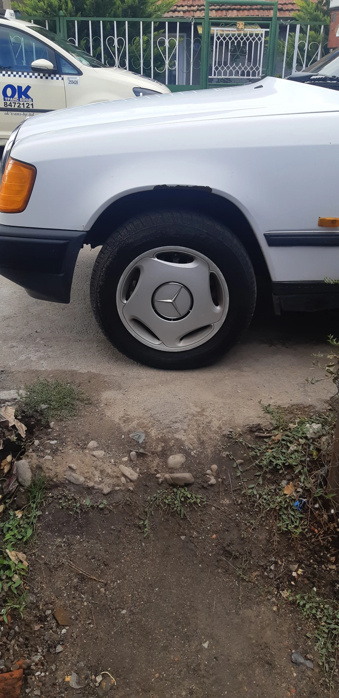 Mercedes-Benz 124 Повдигнат. - изображение 3