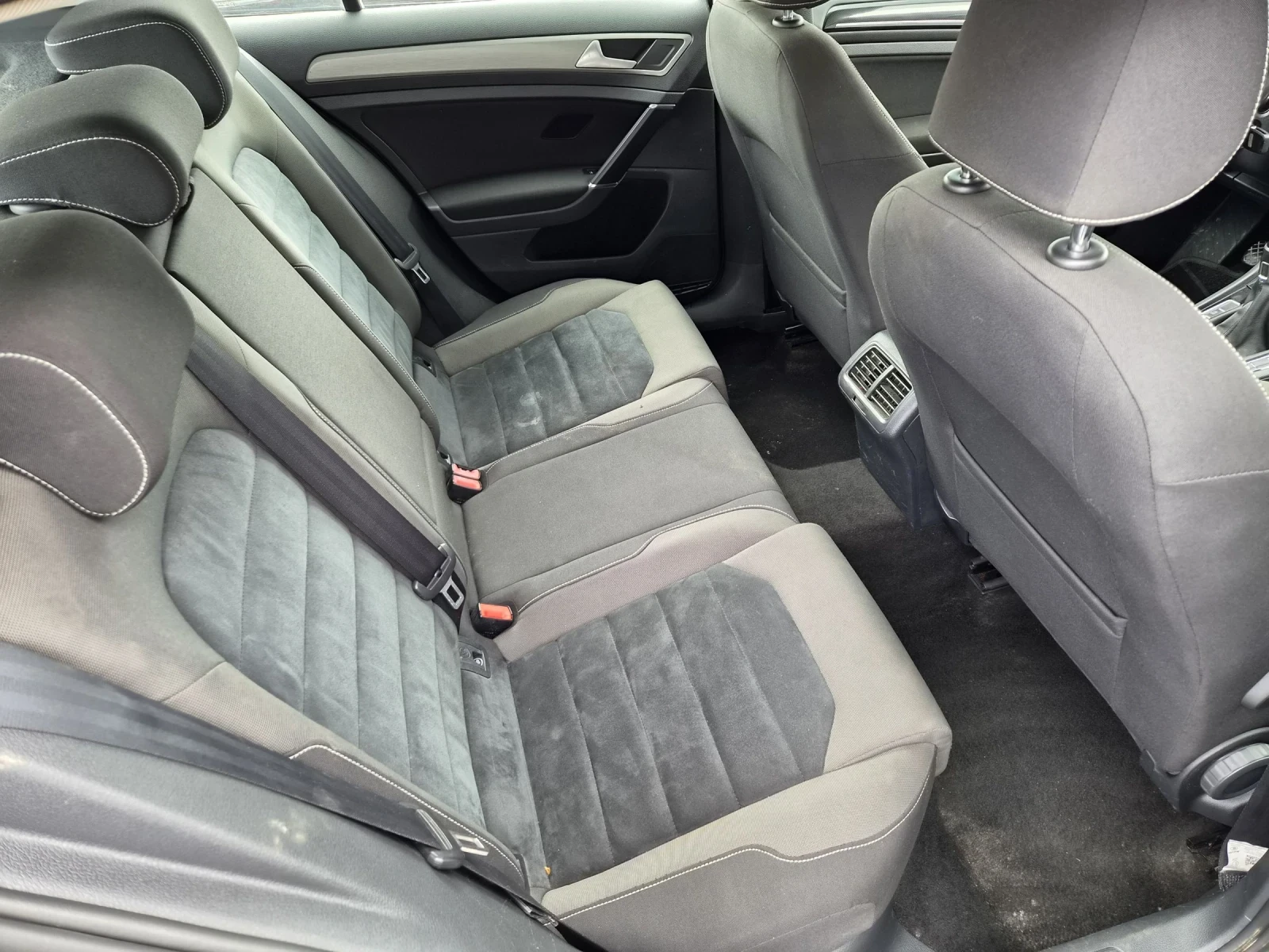 VW Golf 1.4I, снимка 13 - Автомобили и джипове - 52361805