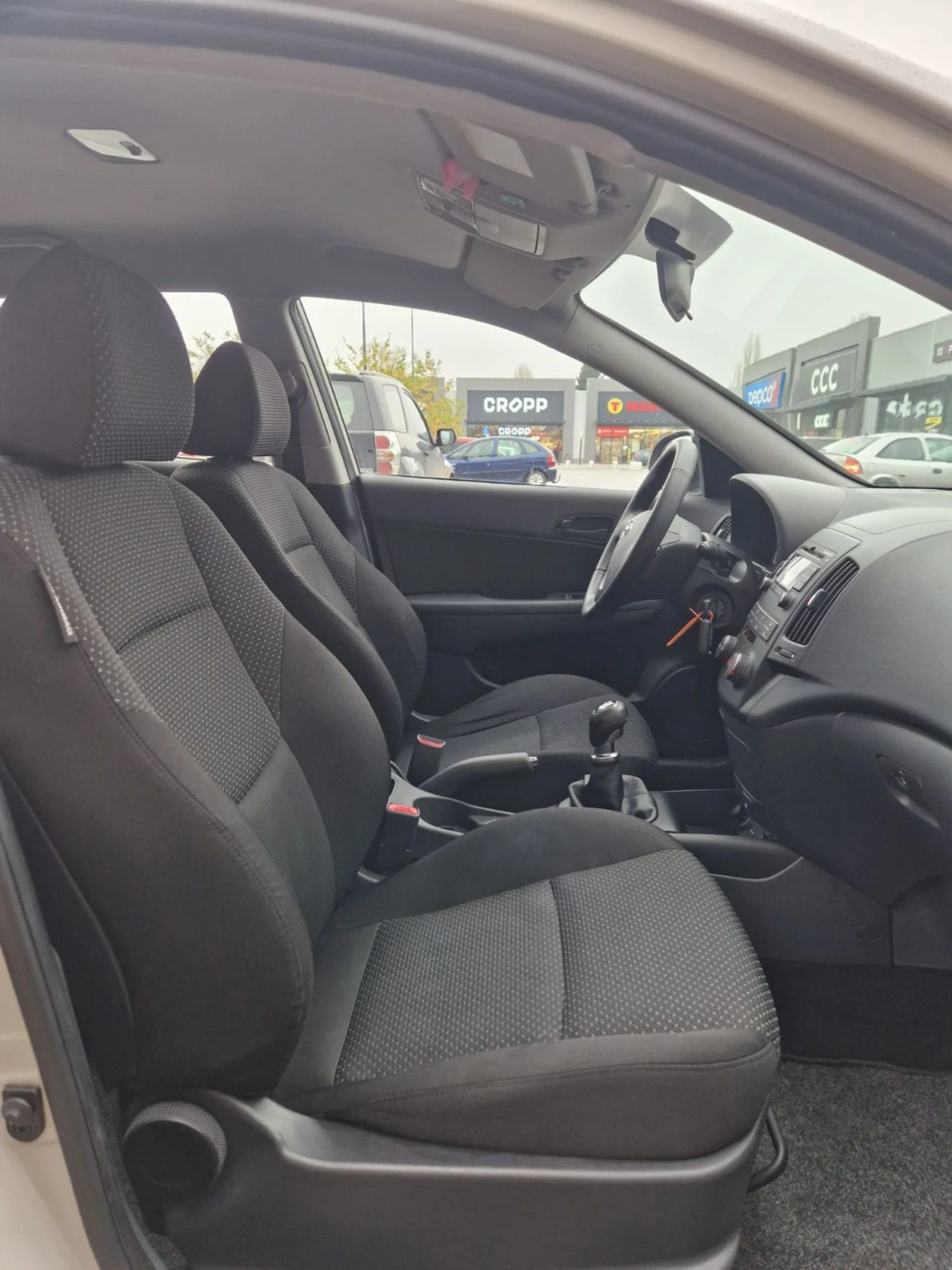 Hyundai I30 1.6 / 90 к.с - изображение 9