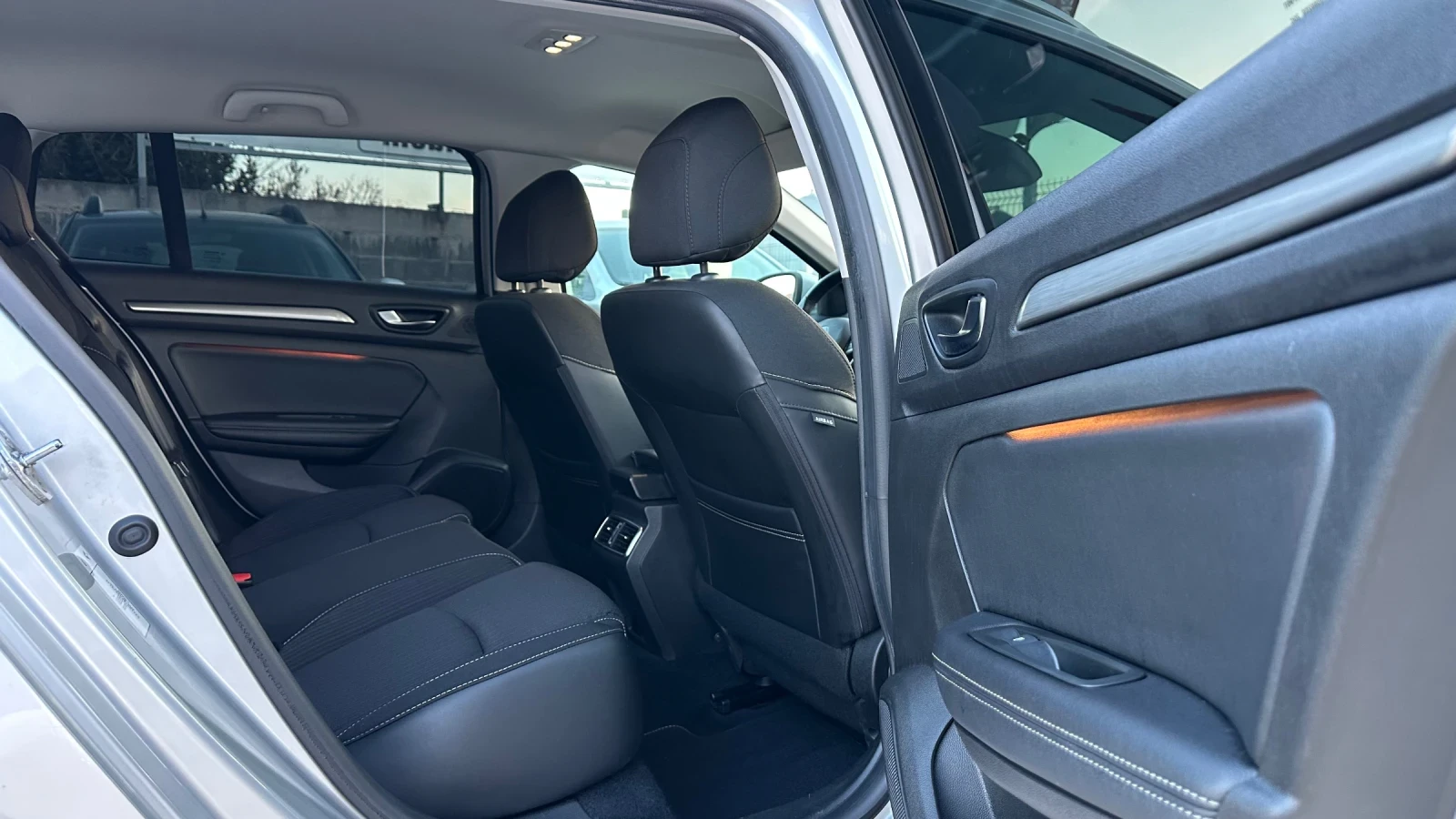 Renault Megane 1.5dci Intens! Digital! EURO 6b ������! ����! | Mobile.bg � ����������� 16