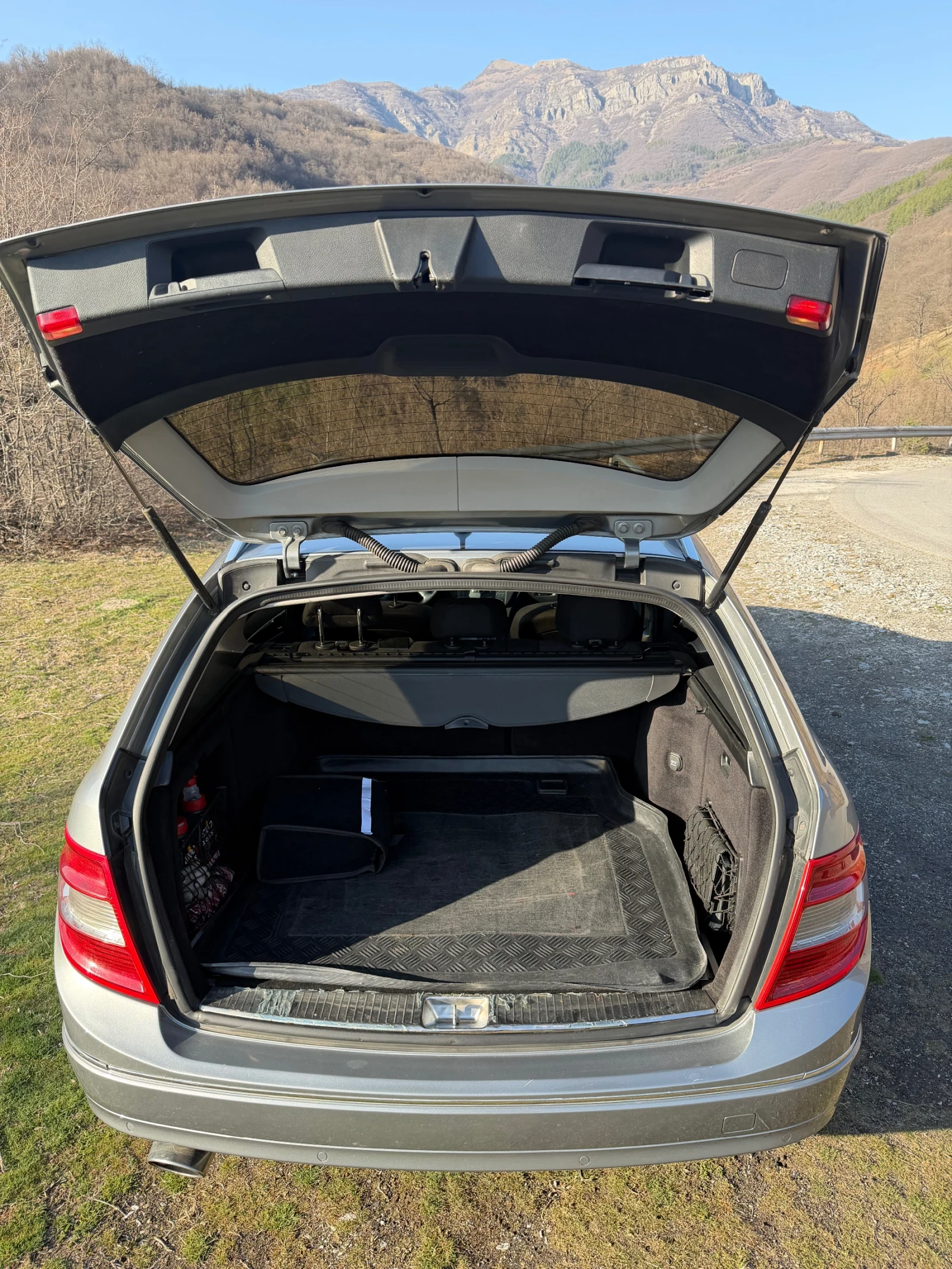 Mercedes-Benz C 220 BlueEfficiency, снимка 9 - Автомобили и джипове - 53970997