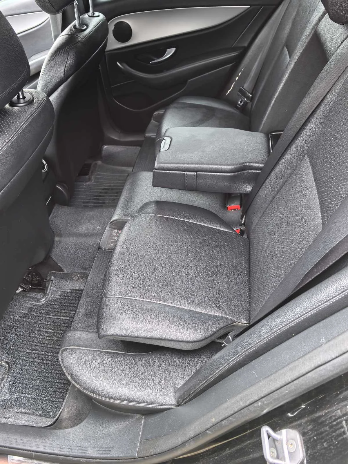 Mercedes-Benz E 200, снимка 7 - Автомобили и джипове - 54057718