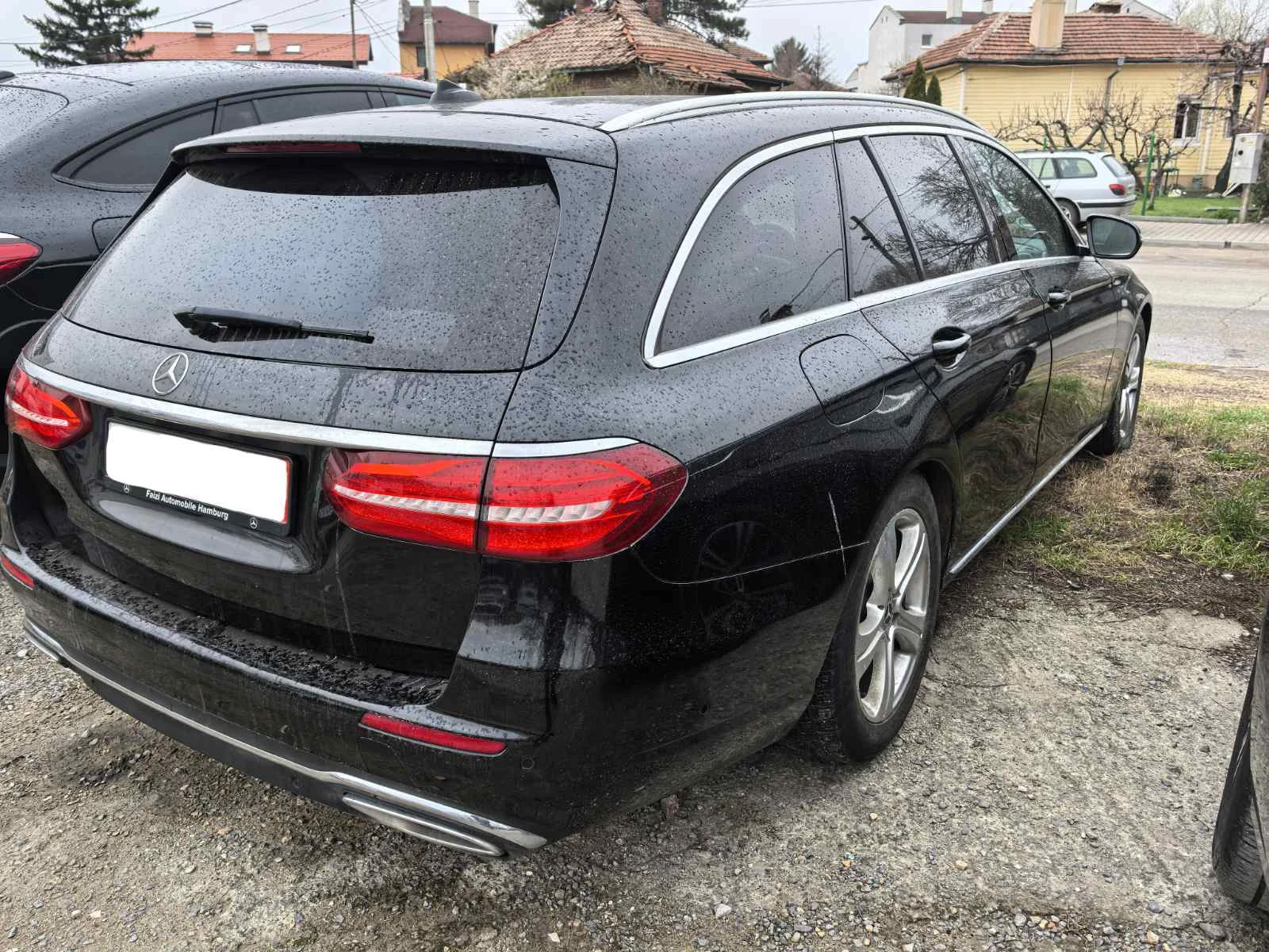 Mercedes-Benz E 200, снимка 4 - Автомобили и джипове - 54057718