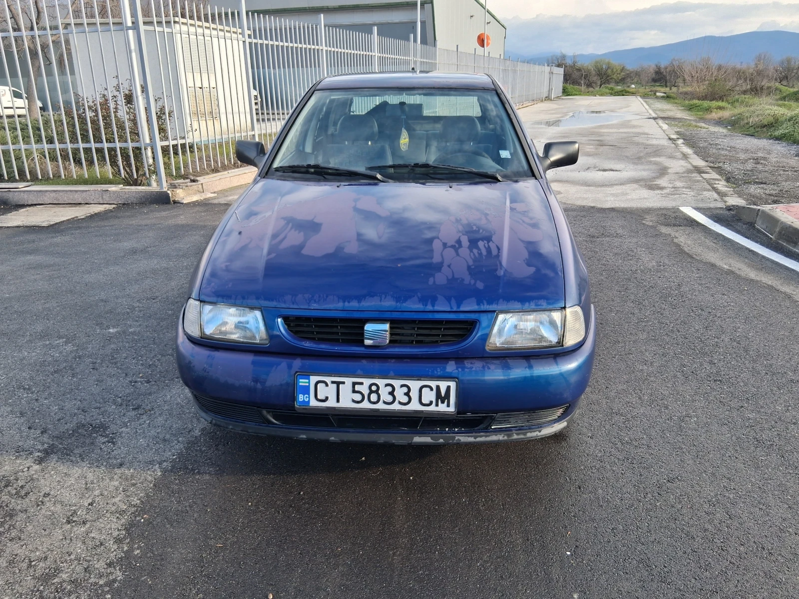 Seat Ibiza 1.4 Бензин, снимка 2 - Автомобили и джипове - 54096037