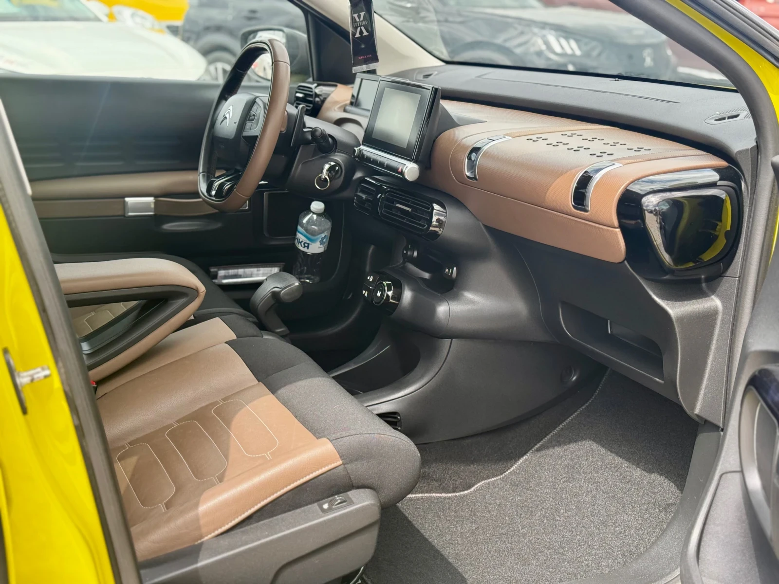 Citroen C4 Cactus 1.6 HDI 100Hp Автоматик, снимка 8 - Автомобили и джипове - 54573761