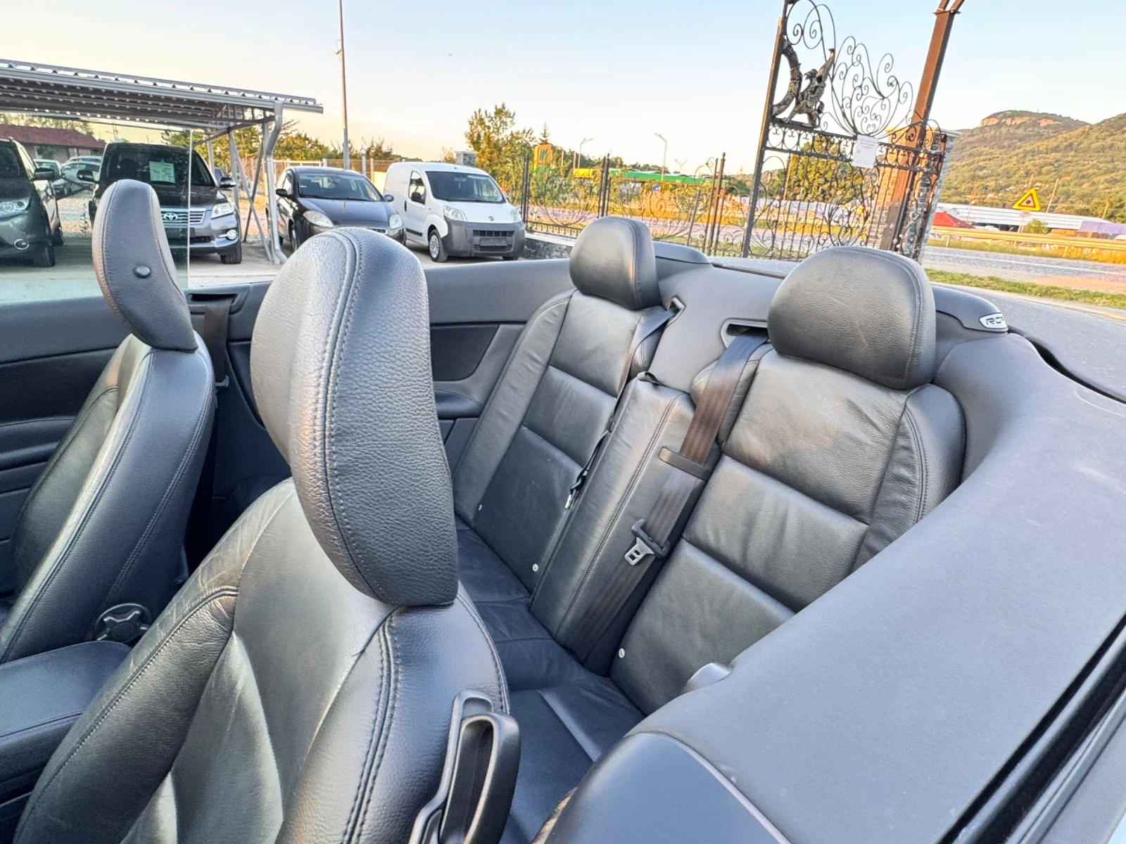 Volvo C70 2.4 D5 АВТОМАТ ИТАЛИЯ, снимка 7 - Автомобили и джипове - 54704577