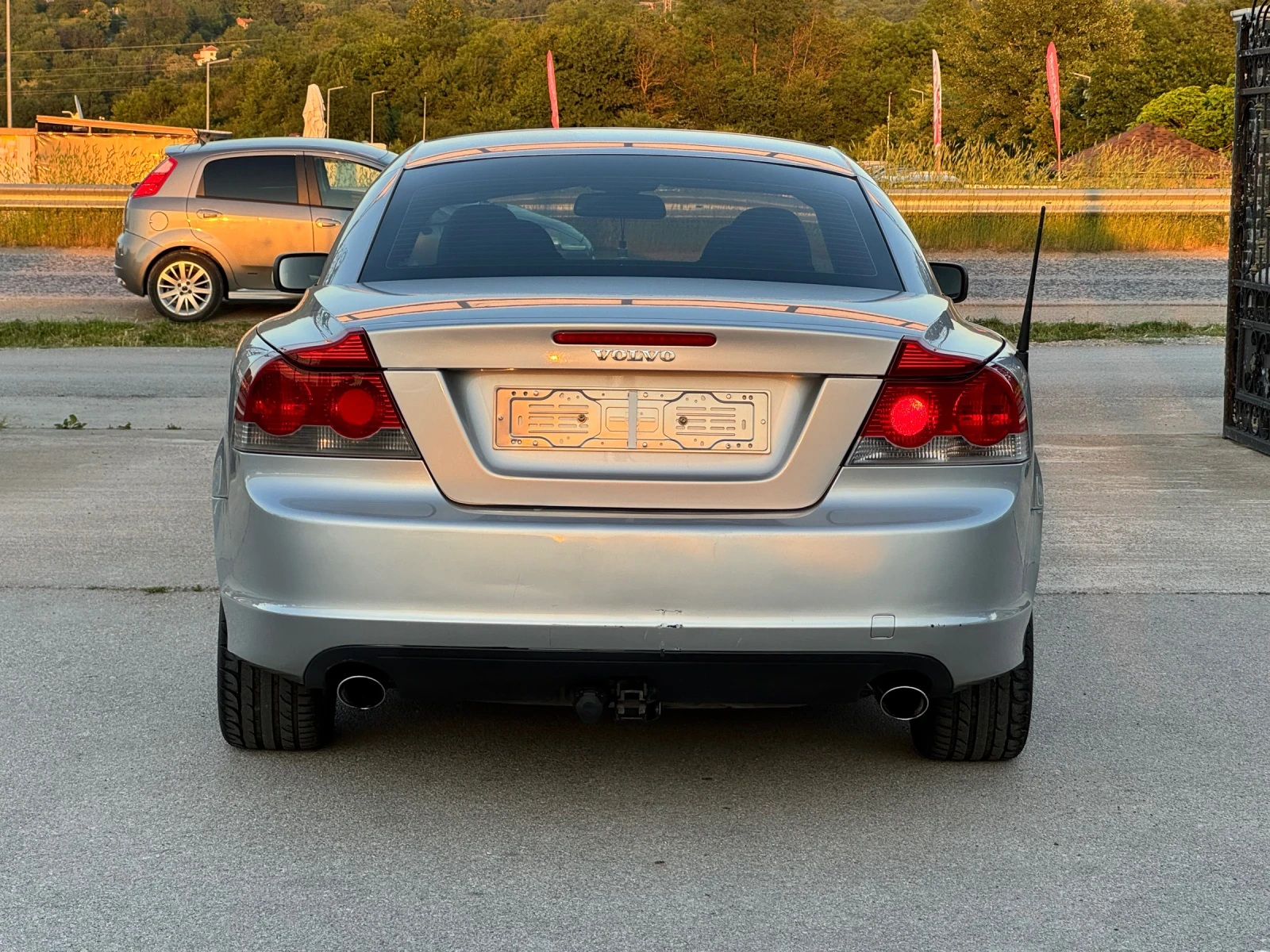Volvo C70 2.4 D5 АВТОМАТ ИТАЛИЯ, снимка 11 - Автомобили и джипове - 54704577