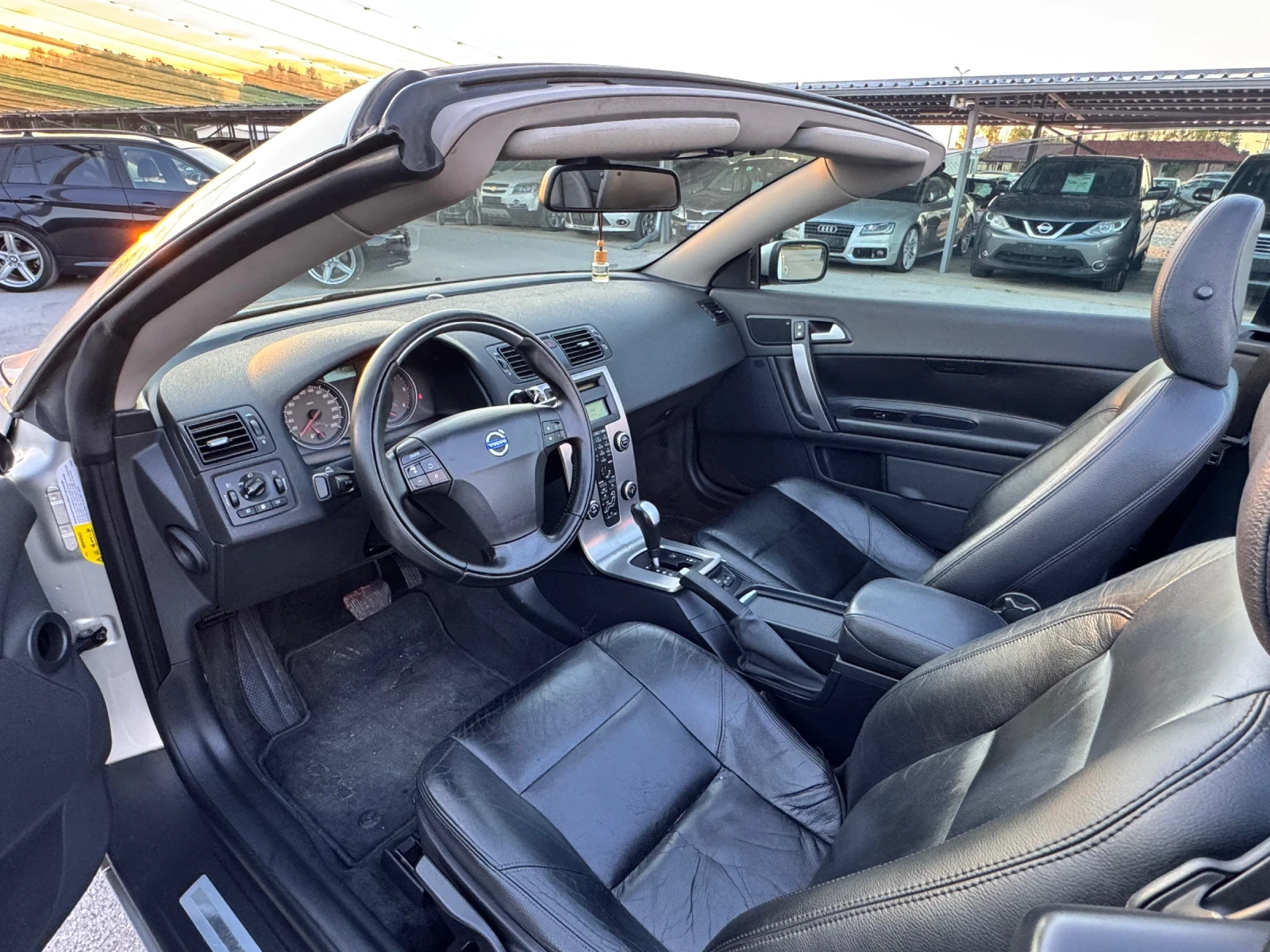 Volvo C70 2.4 D5 АВТОМАТ ИТАЛИЯ, снимка 6 - Автомобили и джипове - 54704577