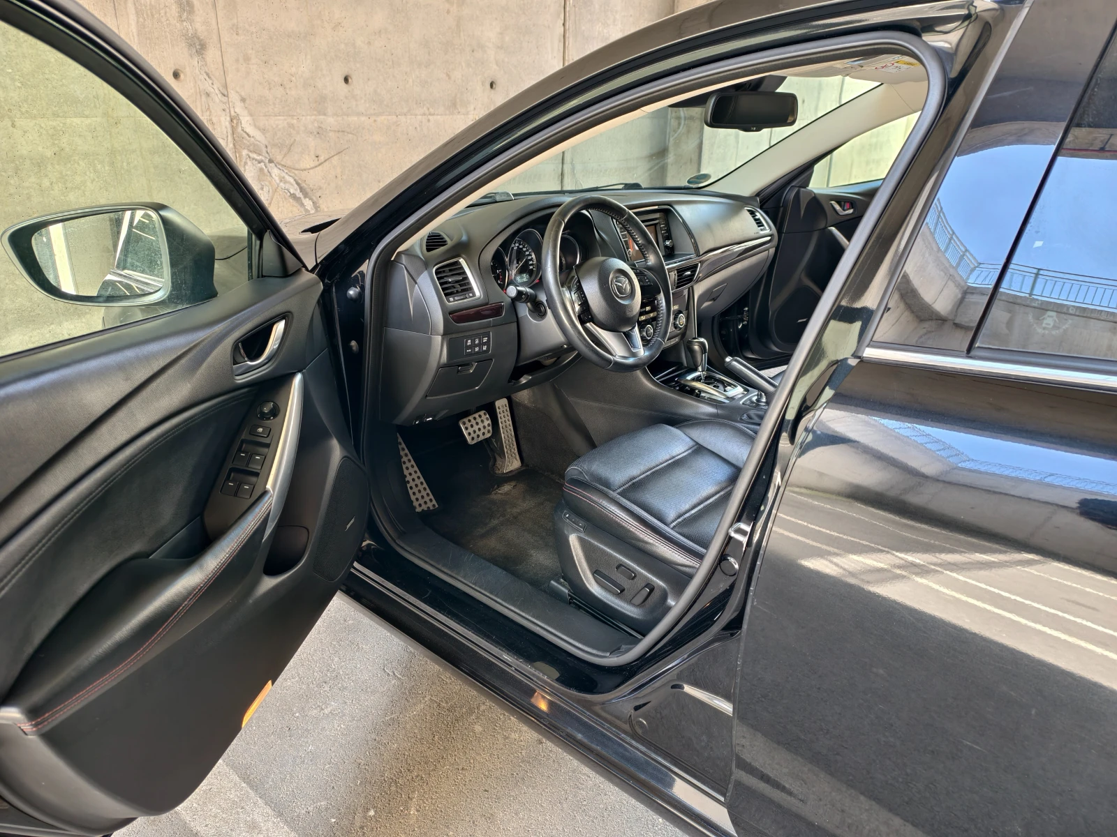 Mazda 6 ПЪЛНА.РЕВИЗИЯ.МОТОР| AUTO| NAVI| КОЖА| EURO6| ОБСЛ, снимка 10 - Автомобили и джипове - 54712199