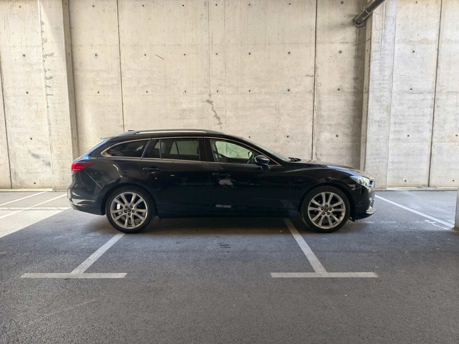 Mazda 6 ПЪЛНА.РЕВИЗИЯ.МОТОР| AUTO| NAVI| КОЖА| EURO6| ОБСЛ, снимка 2 - Автомобили и джипове - 54712199