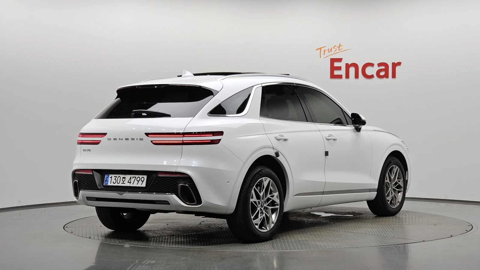 Genesis GV70 2.5* 360* BLIND SPOT* ЕЛ. БАГАЖНИК* ЛЮК* КРАЙНА ЦЕ, снимка 2 - Автомобили и джипове - 55238025